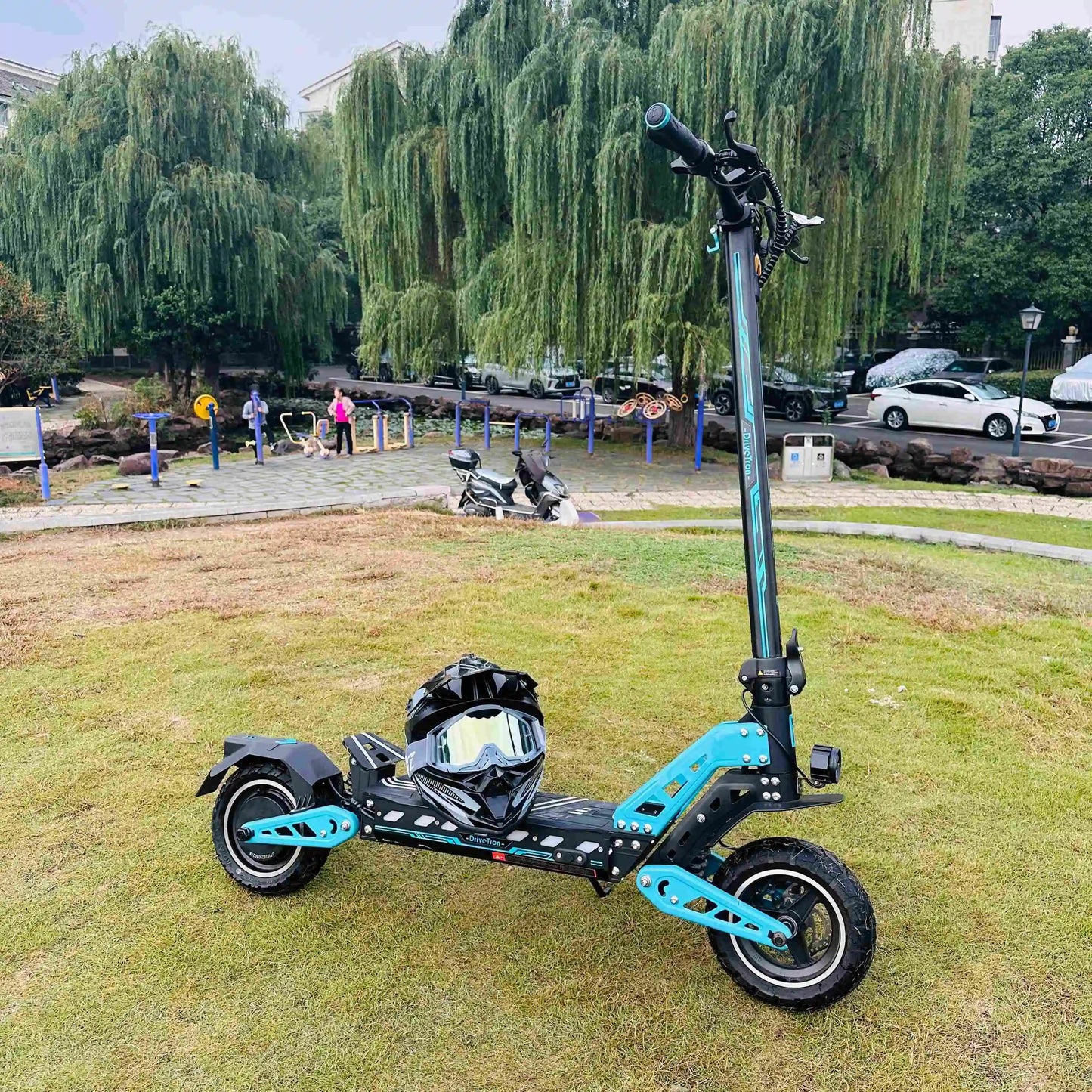 DriveTron Offroad Electric Scooter 31Mph 48V Battery