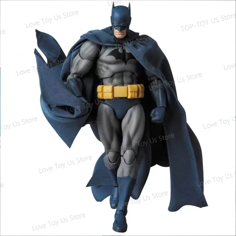 Hot Toys Batman Hush Mafex 105 Action Figure