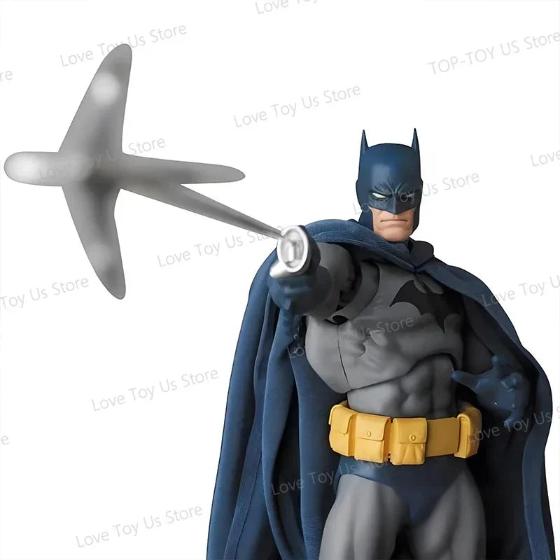 Hot Toys Batman Hush Mafex 105 Action Figure